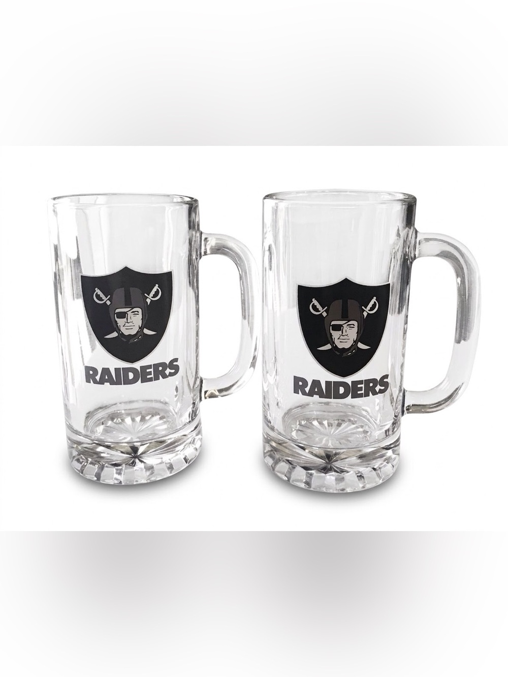⁠Vtg 2 NFL Raiders Glass Beer Mug Heavy Starburst Base Barware 16oz⁠ Football